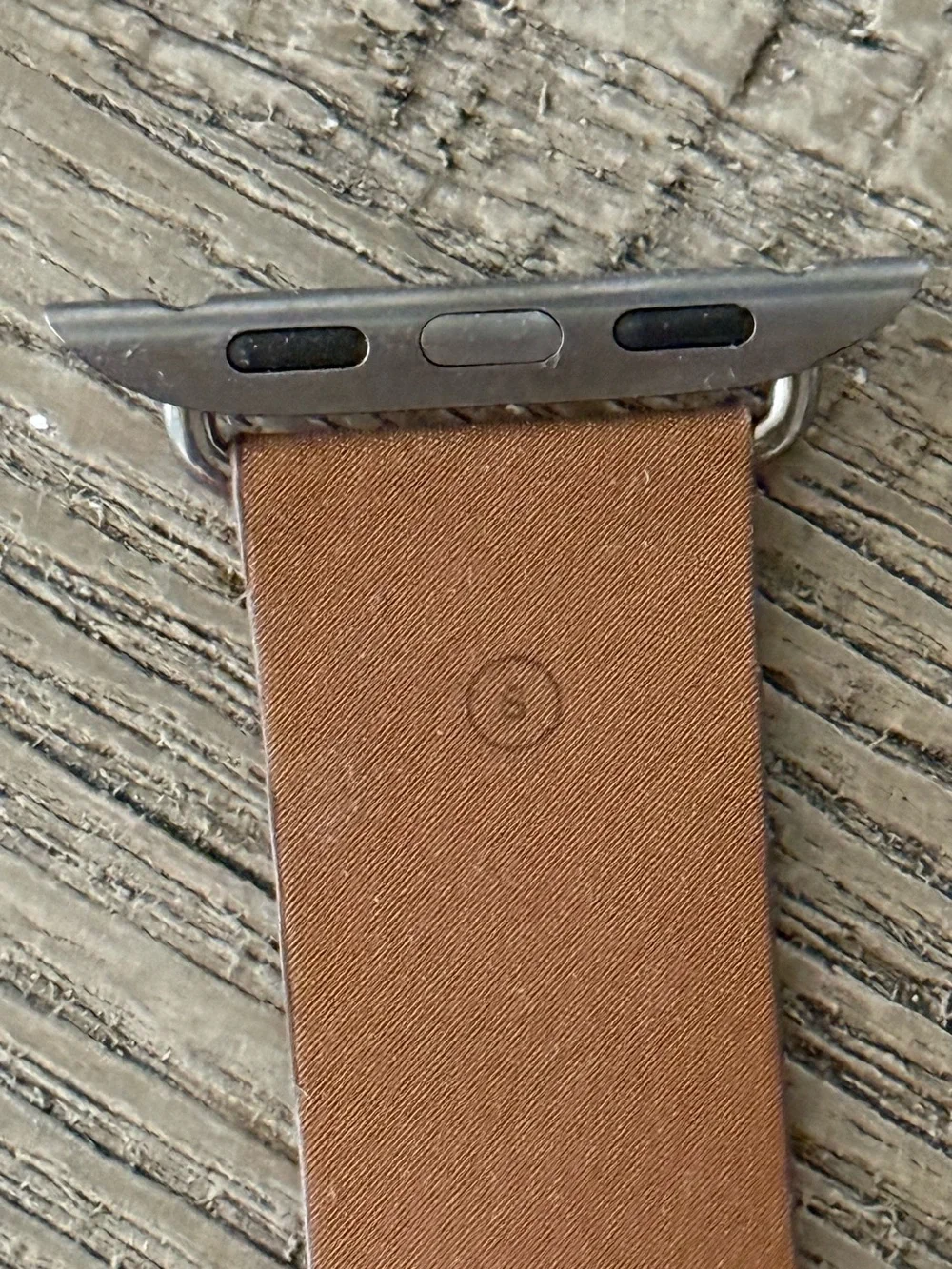 NWOT 42mm Caramel Modern Buckle - Small